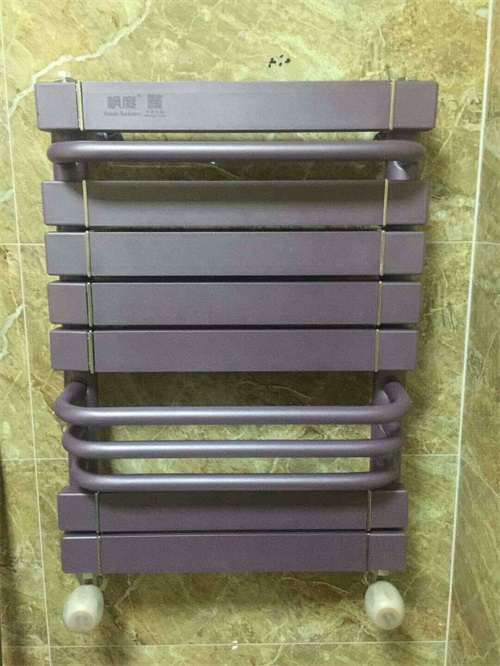 1539219418911290.jpg 暖氣片知名品牌